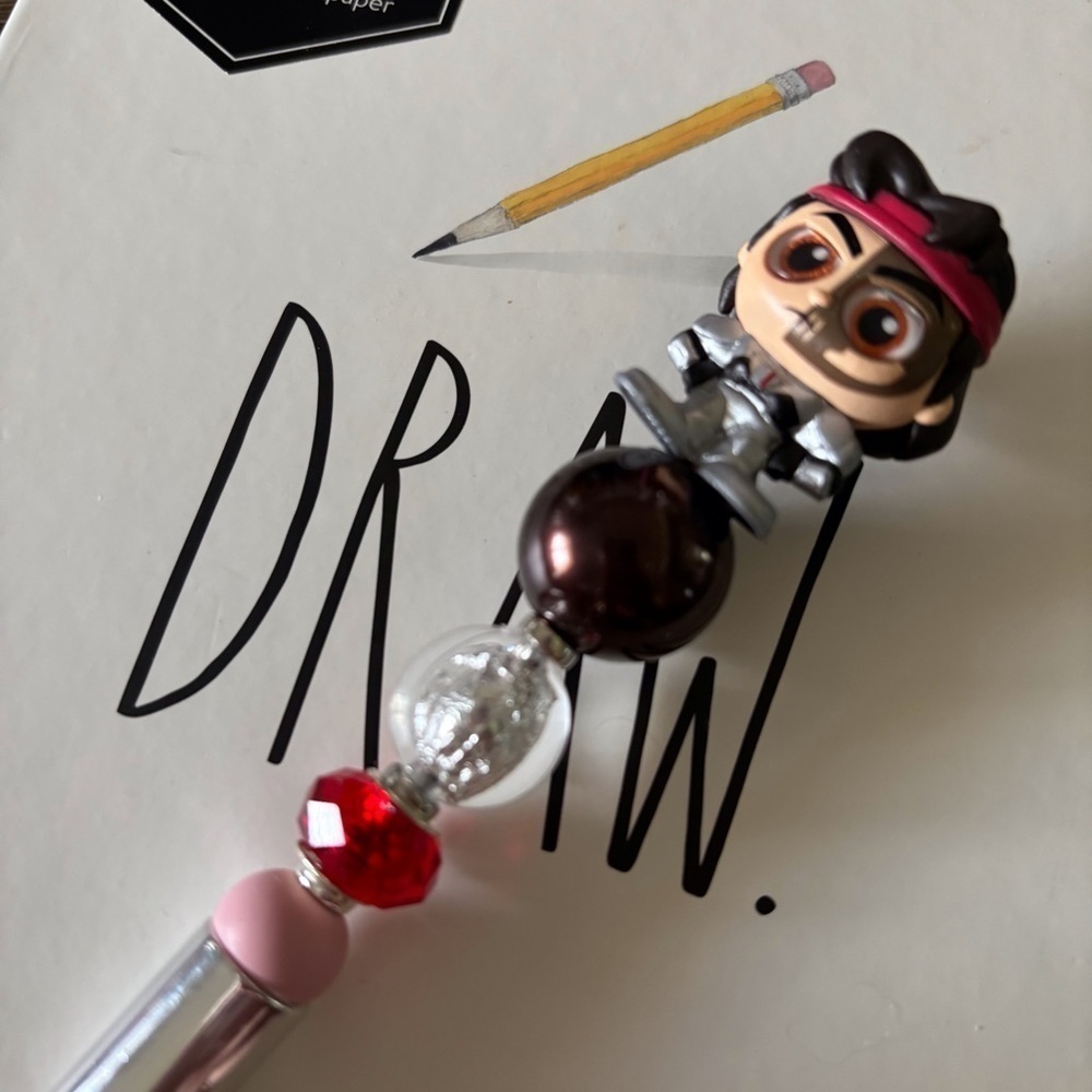 Disney Doorables: Star Wars: Hunter handmade beaded pen